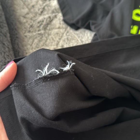 Diesel Size Large Black T - Picture 9 of 9